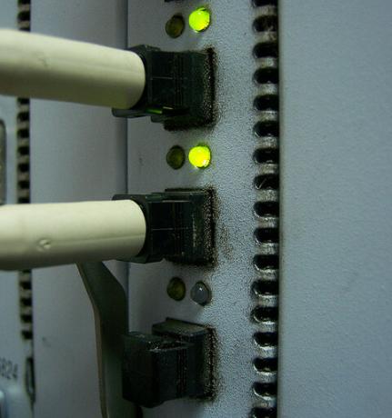 Kurumsal İnternet Bağlantıları ethernet Nasıl Çalışır