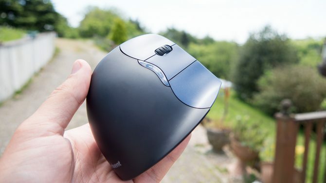 Evoluent Dikey Fare: Bileğinize bir iyilik yapın ve bu fareyi satın evoluent dikey fare tasarım düğmeleri 670x377
