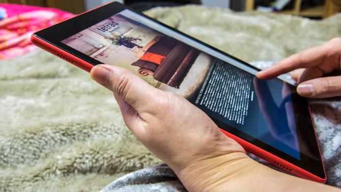 Amazon Fire HD 10 (2017) İnceleme: Fire HD 10 İncelemesi Kaydırma Etrafında En İyi Değer Tableti Düzenlendi