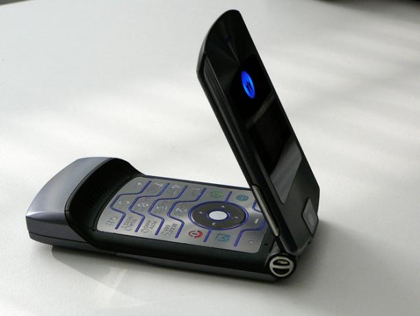 Razer Telefon İnceleme: Her şey için bir ilk kez var moto razr