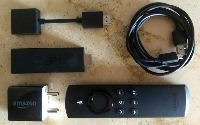 Amazon Fire TV Stick içeriklerinin kutudan çıkarılması 