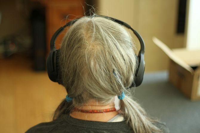Audeara A-01 Kablosuz Kulaklık Yaşlılıkta İşitme Kaybına Yardımcı Olabilir mi? (İnceleme ve Hediye) audeara a01 kulaklık, reklamı yapılan 670x447 gibi çalışır