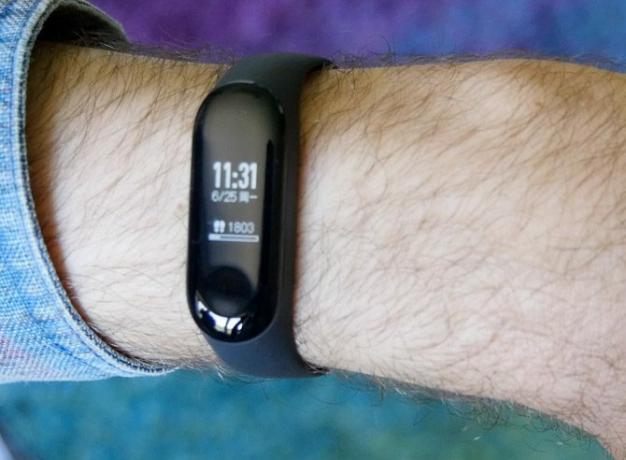 Mi Band 3: Bu Mi Band 3 Watchface'i Görene Kadar Fitbit Satın Almayın 670x492