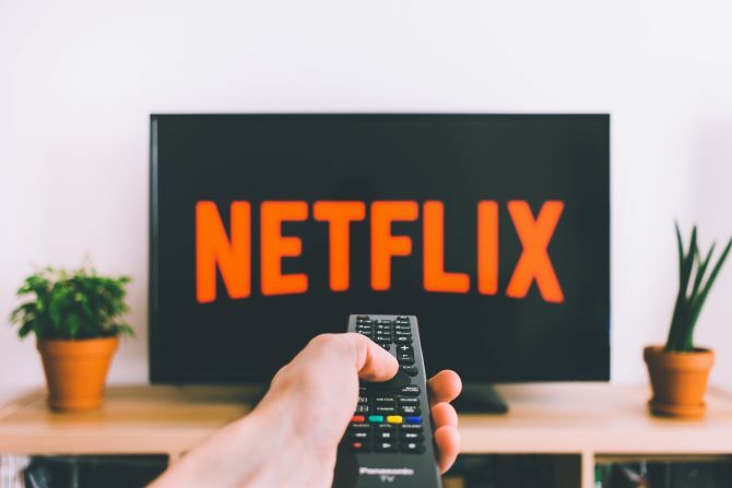 TV'de Netflix logosu
