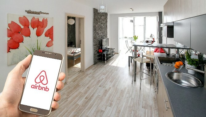 Airbnb vs. VRBO vs. Homeaway vs. Otel: Hangisi Sizin İçin Daha İyi? airbnb 3399753 1920