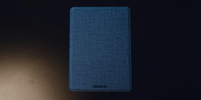 Mavi bir Meebook marka kılıf içinde Meebook M6'nın görüntüsü