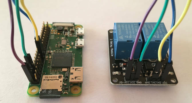 Bir röle kartına bağlı Raspberry Pi Zero W